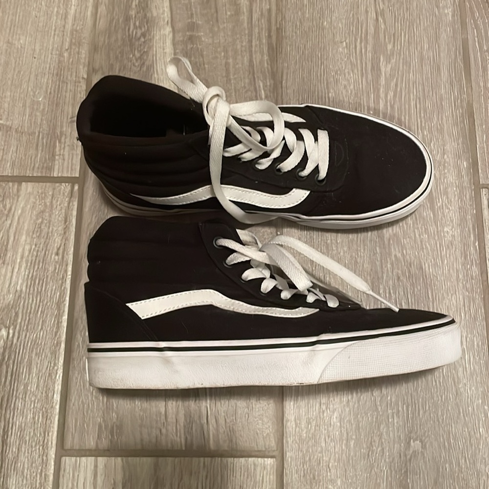 Women’s Vans High top Shoes